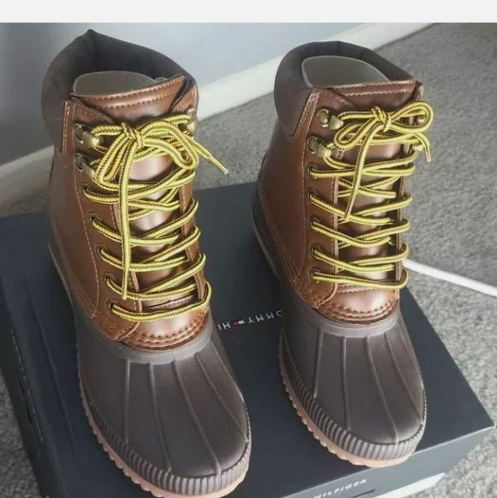 Tommy Hilfiger COLINS 2 DUCK BOOT Size 7M